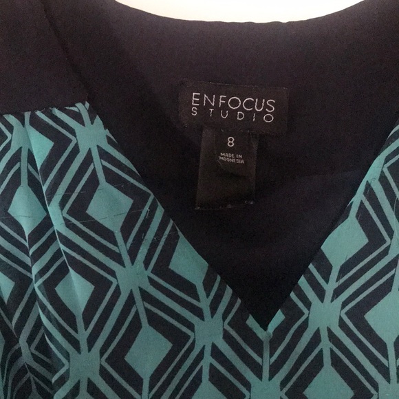 Spring dress - Picture 2 of 4